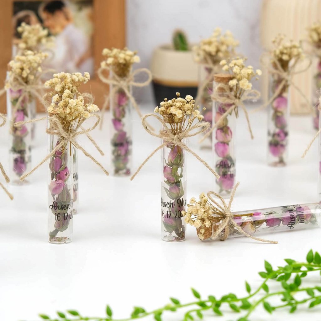 Mini Tüp Şişe İçerisinde Gül Hediyelik Mini Tüp Şişe İçerisinde Gül Hediyelik