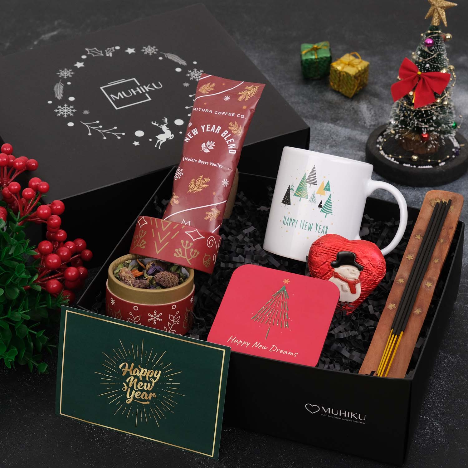 Sevgi Dolu Yeni Yıl Hediye Kutusu