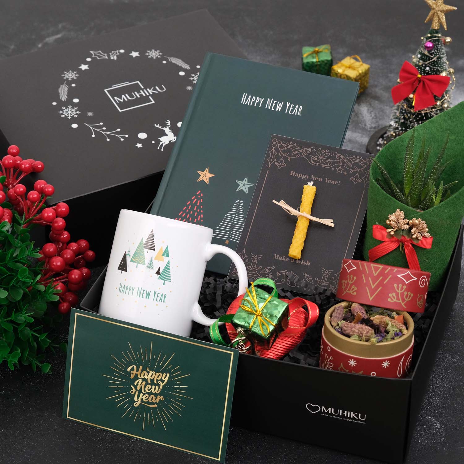 Yakın Arkadaşa Yılbaşı Hediye Kutusu